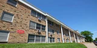 Bryant Manor Apartments Gallery 1