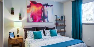 Avia Lowry Gallery 61