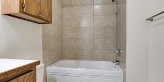 !!50 Percent off your 1st Months Rent!! Spacious 1BD/1BTH Apartment with a Private Balcony in the Heart of Norman! Gallery 29