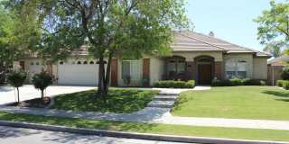 Spacious 4 Bed / 2 Bath Home with Pool & Fireplace in Northwest Bakersfield (93312) Gallery 1