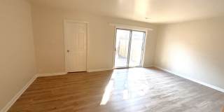 3 bedroom/ 1.5 bathroom- Courthouse Green Gallery 8