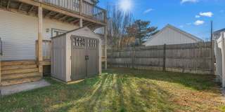 413 Beach Ave W Gallery 29