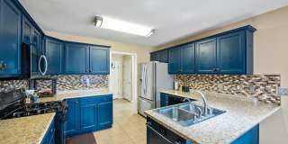 2321 W KENFIELD Court Gallery 10
