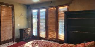 Fully Furnished! Charming 1BED/1BATH private space located in the desirable North Scottsdale ! Gallery 16