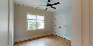 Beautiful Renovated Duplex in Wilmore! Gallery 13
