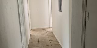 629 11th Street Gallery 7
