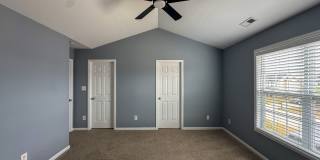Spacious 3 Bed 2.5 Bath Home with Fenced Backyard Gallery 14