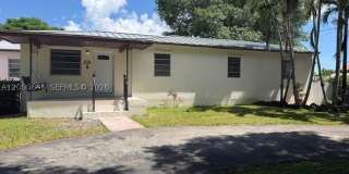 2725 SW 82 Avenue Gallery 1