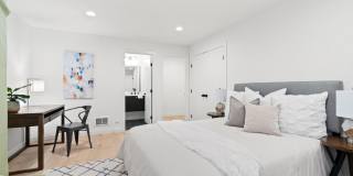 Like new 2 bedroom townhome in Georgetown Gallery 19