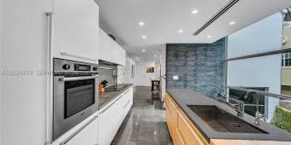 1511 NE 4th Pl Gallery 1