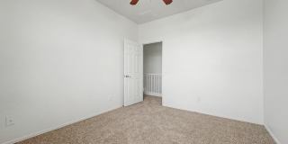 15102 W WESTVIEW Drive Gallery 29