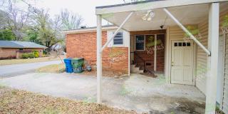 Charming Shandon Corner Lot Home – Hardwood Floors, Fenced Yard + $500 Off 1st MONTH'S Rent! Gallery 25