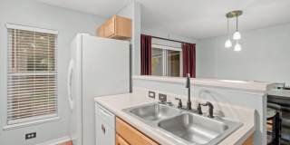 Charming 3BR Townhome in Jacksonville Gallery 5