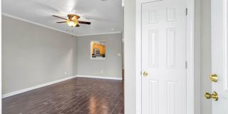 300 Streamwood Drive - 1 Gallery 2