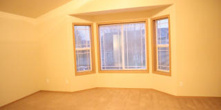 Spacious 2-Story 3-Bedroom Townhome for Lease - 3125 NE 118th Ave. Gallery 20