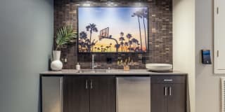 1111 Wilshire Gallery 7