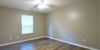 FOUNTAIN CITY: GROUND LEVEL 2 BEDROOM, 2 BATHROOM CONDO IN MAPLE CHASE Gallery 8