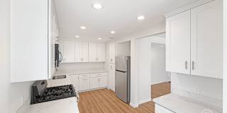 Charming 3B/2BA Home with Attached Garage, Large Yard and Modern Comforts in Quiet Baseball Fields Area Gallery 5