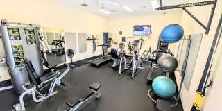 Seasonal/short term 2/2 vacation condo close to Anna Maria Gallery 36