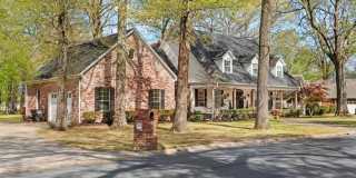 401 Foxwood Drive Gallery 1