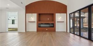 10365 Waters Road Gallery 22