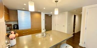 Luxurious Condo at Madrone w/Bay, City Views, Balcony, Pool, Parking, Storage -FULLY FURNISHED OPTION - PROGRESSIVE Gallery 6