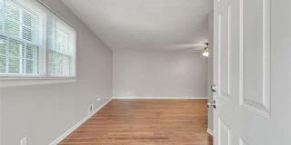 799 MARSTEVAN Drive Gallery 4