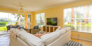 2/2 BEAUTIFUL COACH HOME ** SPANISH WELLS GOLF AND COUNTRY CLUB COMMUNITY  ** COMMUNITY POOLS ** Gallery 6