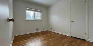 Charming 3-Bed Gem in the Heart of Boulder: Modern Upgrades, Fenced Yard, and Convenient Amenities! Gallery 14