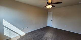Two Story 3/2.5/2 Duplex close to Creekside Shopping and Entertainment! / Fridge / Fenced in yard /CISD Gallery 15
