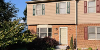 3 Bedroom, 2 Bath Townhouse Gallery 1