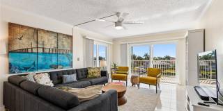 719 PINELLAS BAYWAY S Gallery 21