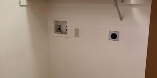 323 Janet St. Gallery 10