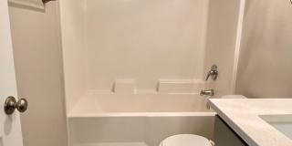 Beautiful 3 Bedroom Duplex with Garage! Gallery 19