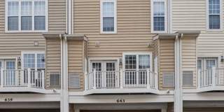 643 PULLMAN Place Gallery 60