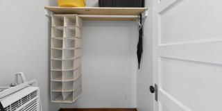 Charming 2BR apartment in Newport Gallery 28