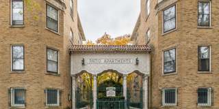 One Bedroom/One Bath in Historic Building ~ Heat Included Gallery 1