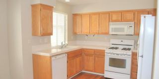 Sharp & Contemporary Townhouse in Beautiful Danville! Gallery 16