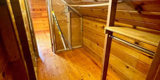 Very Unique 5 Bedroom Home on Large Lot Gallery 53