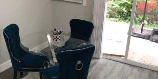 2 BDRM MODERN TOWNHOME Gallery 6