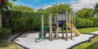 1602 Belmont Place Gallery 18