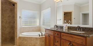 Stunning Craftsman Home by the Golf Course Gallery 33