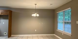 504 Hawthorne, Benton AR 72015 - Nice 4br 2ba with fenced back yard off Gattin Rd. Gallery 6