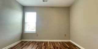 Adorable home, close to the casinos! Country living! Gallery 9