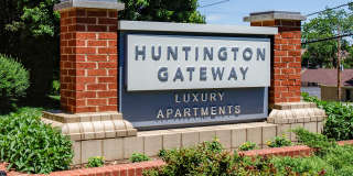 Huntington Gateway Gallery 23