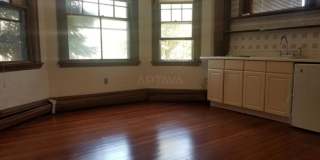 35 Pearl St. Gallery 1