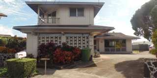 Large partly furnished house in Pearl City - PET FRIENDLY! Gallery 3