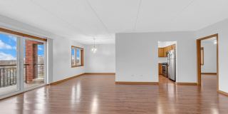 5555 N Cumberland Avenue Gallery 4