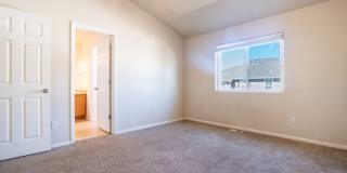 Beautiful townhome on Snow Bowl for Rent! Gallery 16