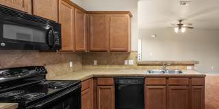 Beautiful 3 Bedroom Duplex Located in New Braunfels, Texas! Gallery 8